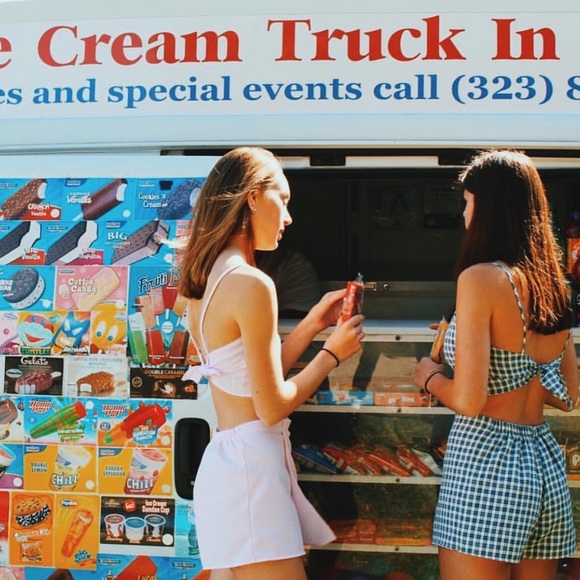 Purr melrose satin red tie back top - Picture 7 of 8